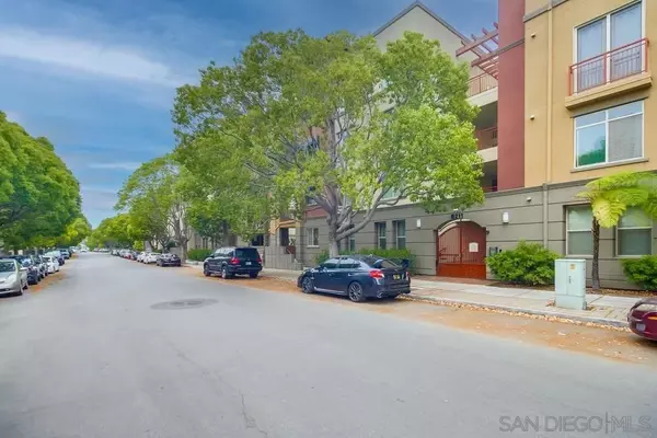 San Diego, CA 92108,8211 Station Village Lane #1109