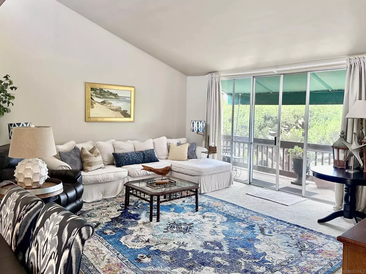 La Jolla, CA 92037,6455 La Jolla Blvd #352