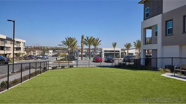 Chula Vista, CA 91911,737 Mara Loop #7