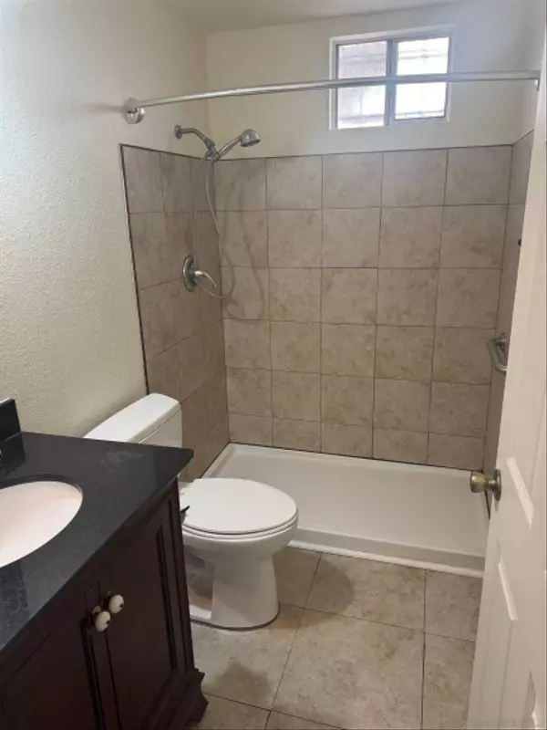 San Diego, CA 92113,3769 Z St #1/2