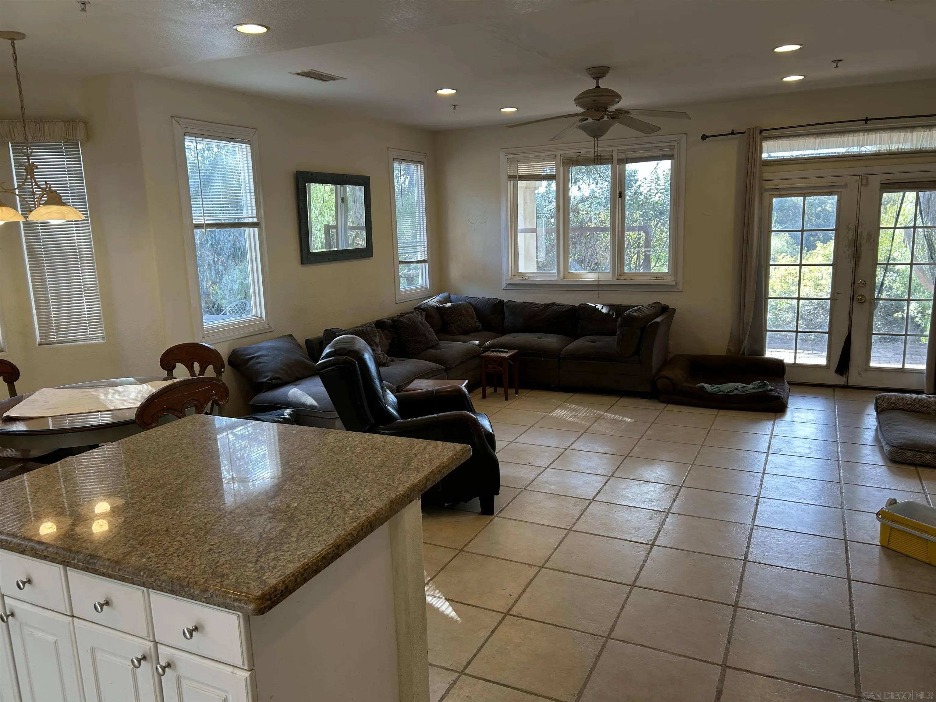 La Mesa, CA 91941,10915 Sunray Place