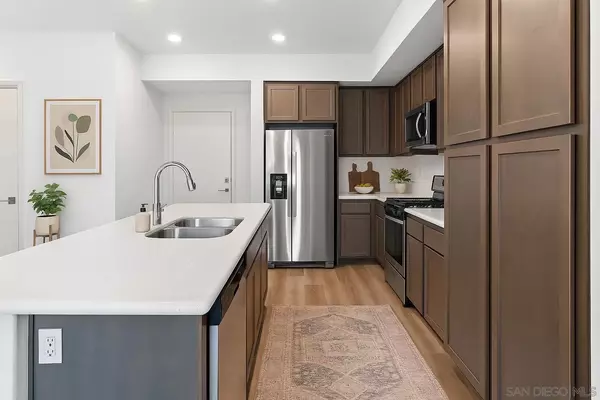 Chula Vista, CA 91915,2044 Luzon Lane #4