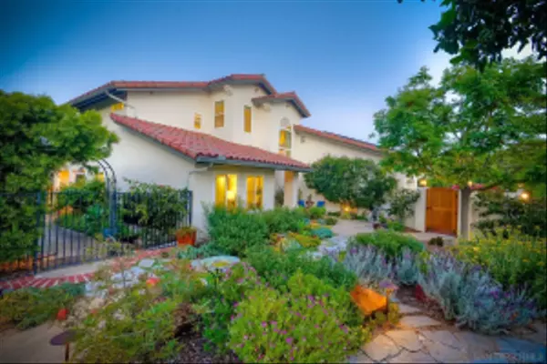 17817 Aguacate Way, San Diego, CA 92127