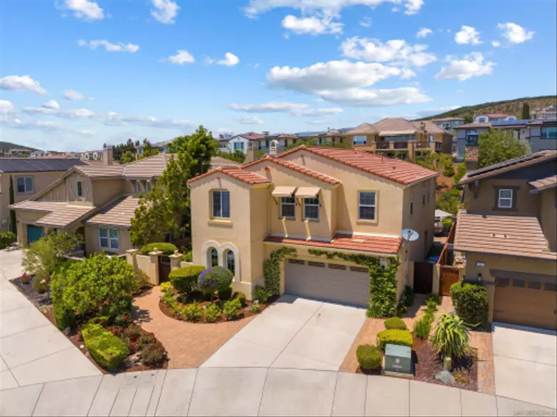 868 Hailey Ct, San Marcos, CA 92078