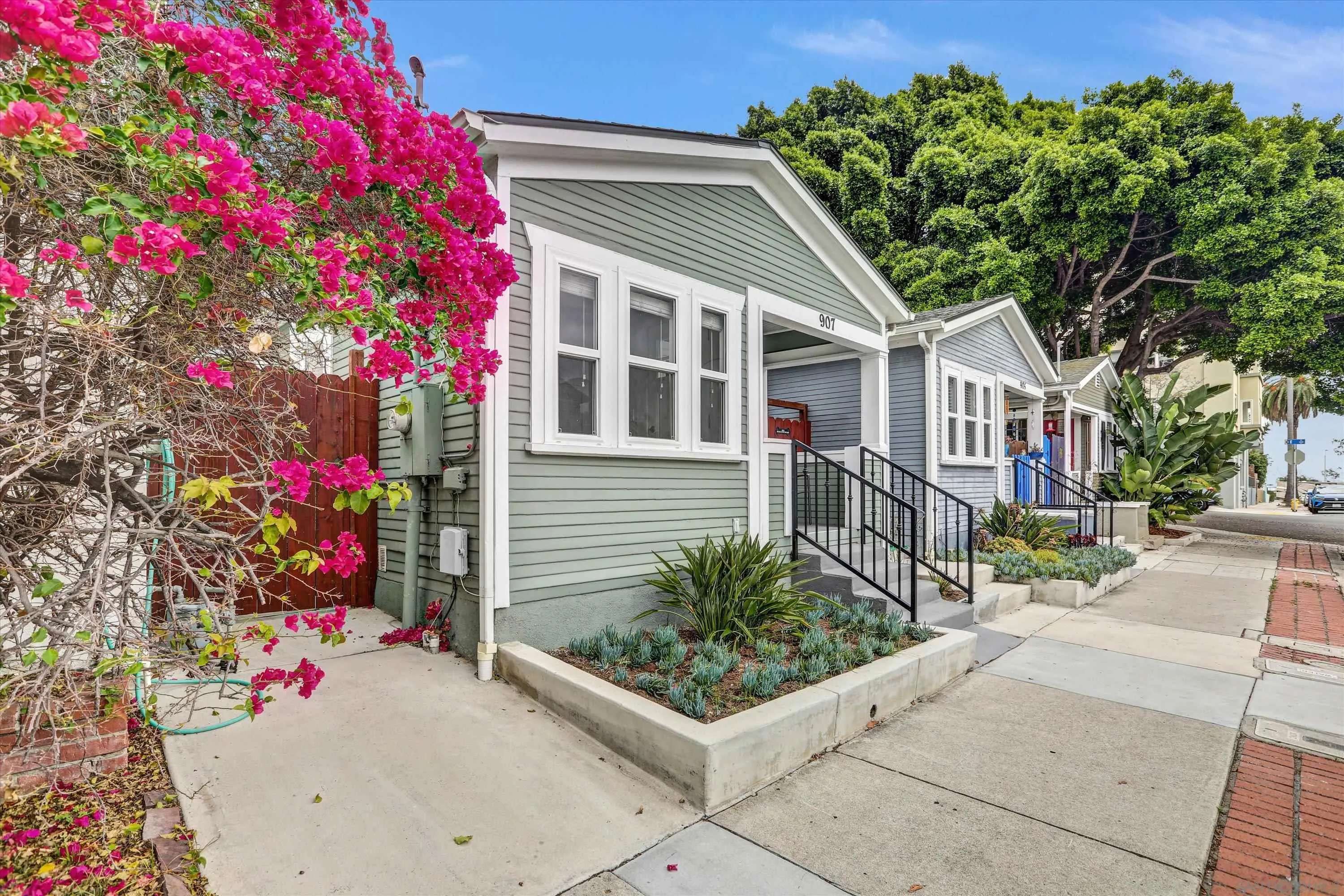 San Diego, CA 92102,907 23Rd St