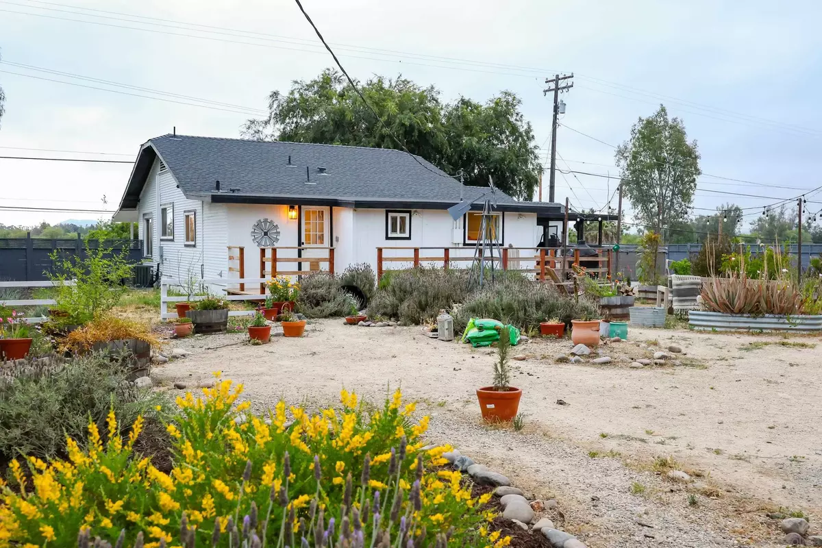 Ramona, CA 92065,1811 Montecito Road