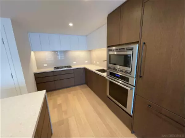 San Diego, CA 92101,1388 Kettner Blvd #1903