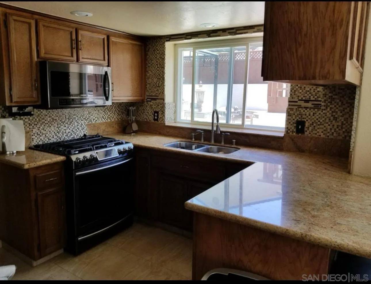 Escondido, CA 92029,2185 Gibraltar Glen