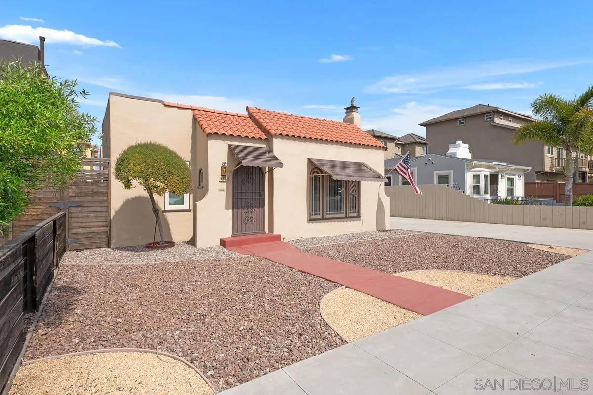San Diego, CA 92104,4365 Kansas