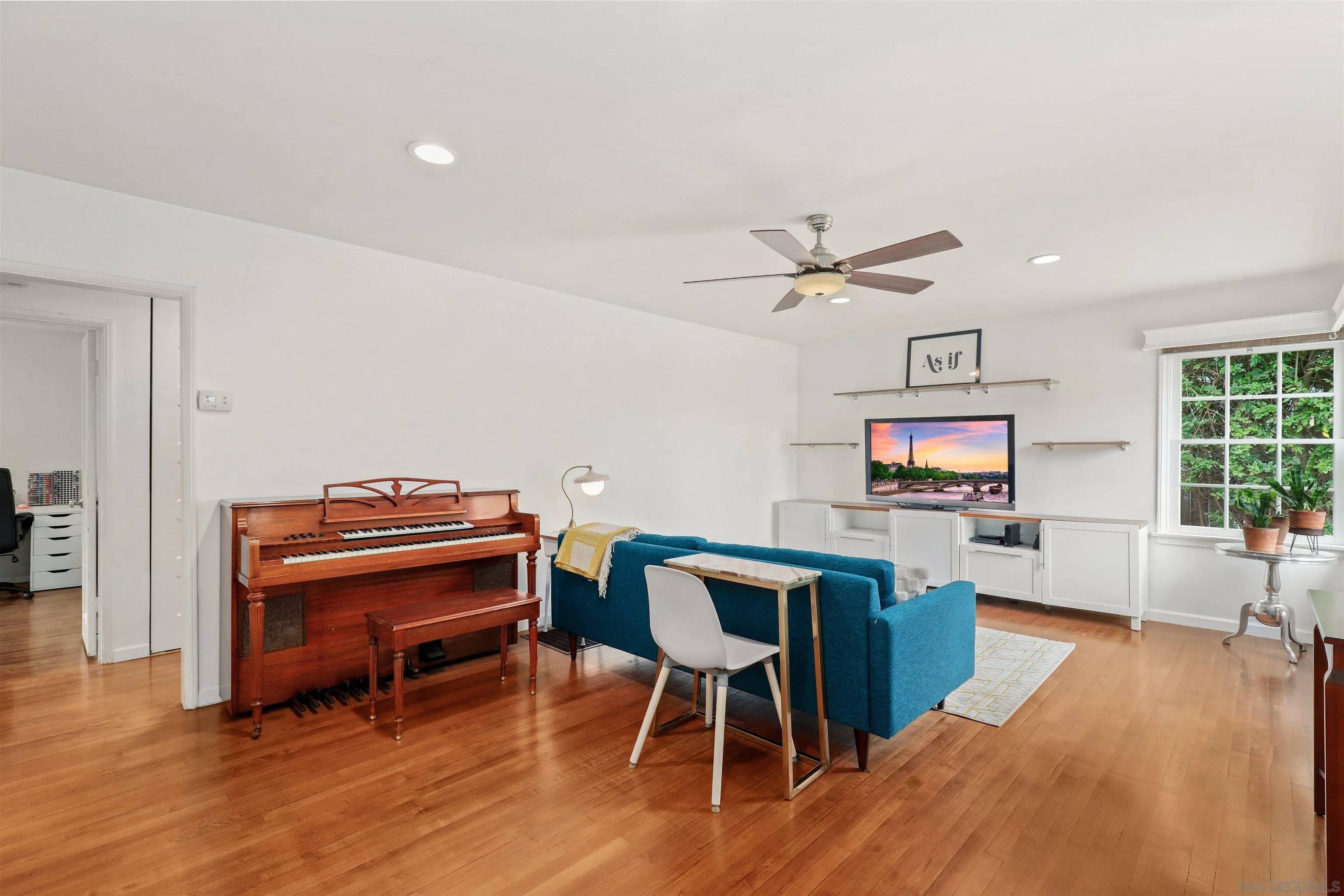 Escondido, CA 92025,231 E 5Th Ave