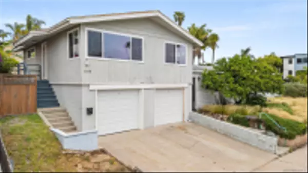 San Diego, CA 92109,4804 Lamont St