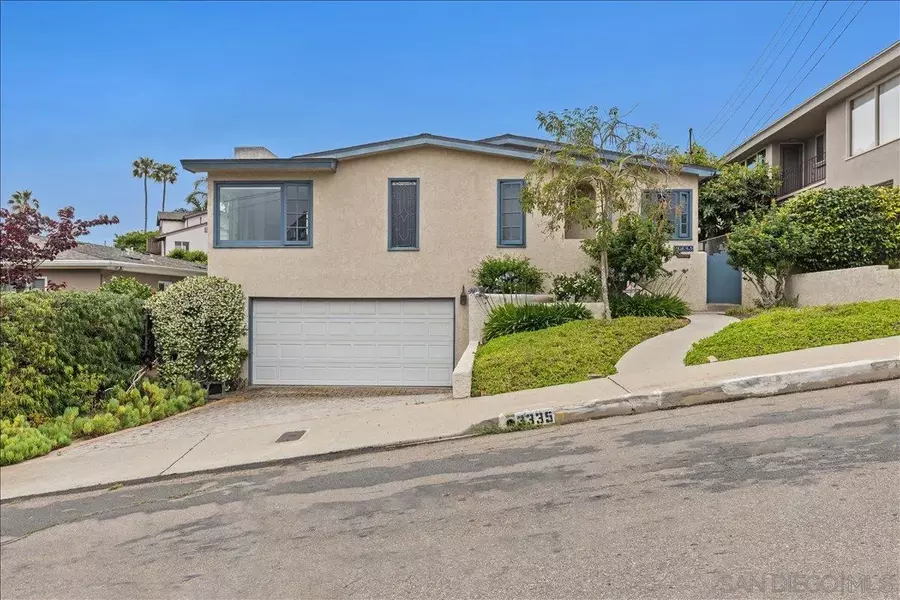 3335 Fenelon St, San Diego, CA 92106