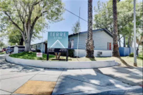 El Cajon, CA 92020,310 S Anza