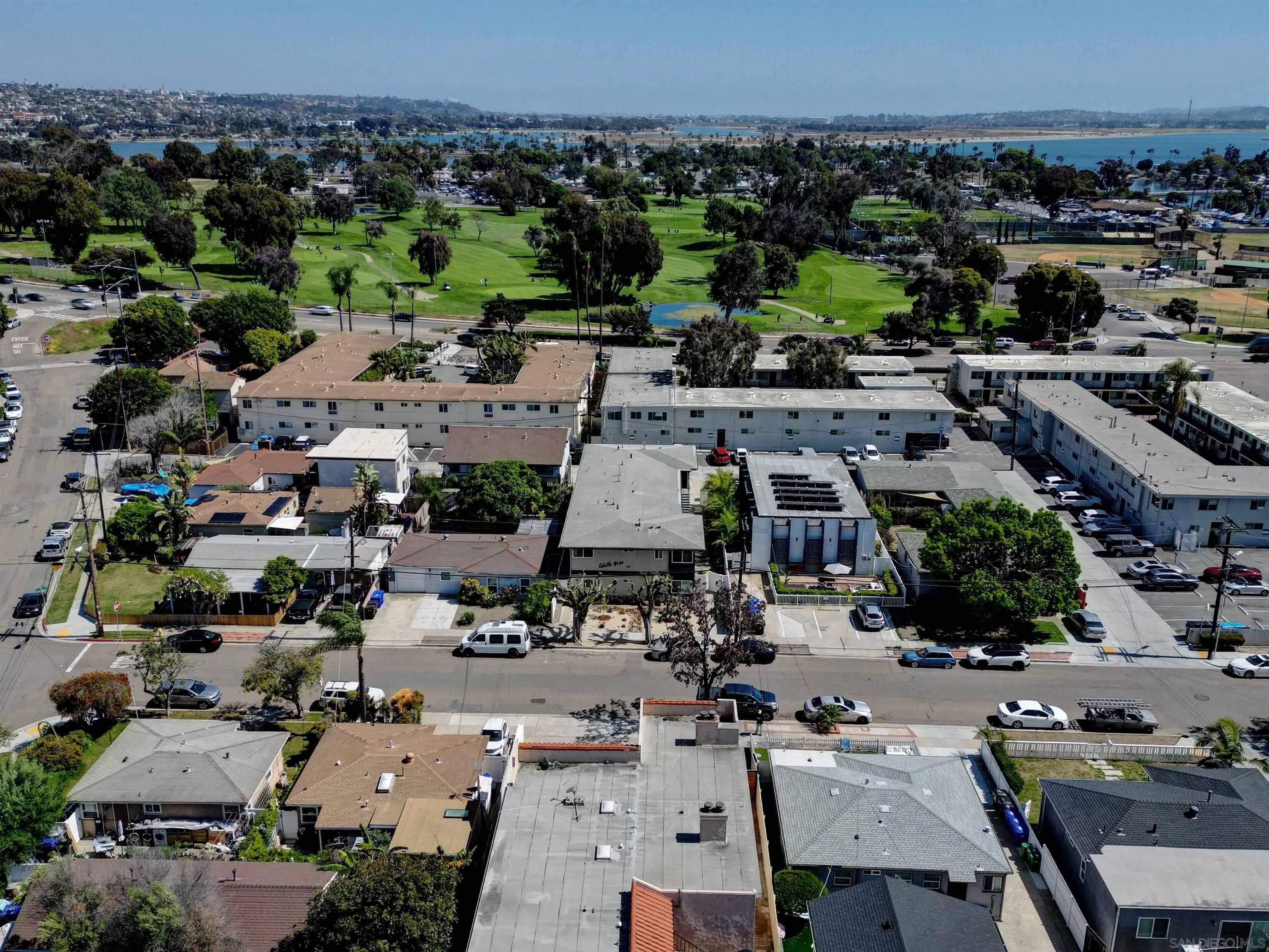 San Diego, CA 92109,2741 Hornblend Street
