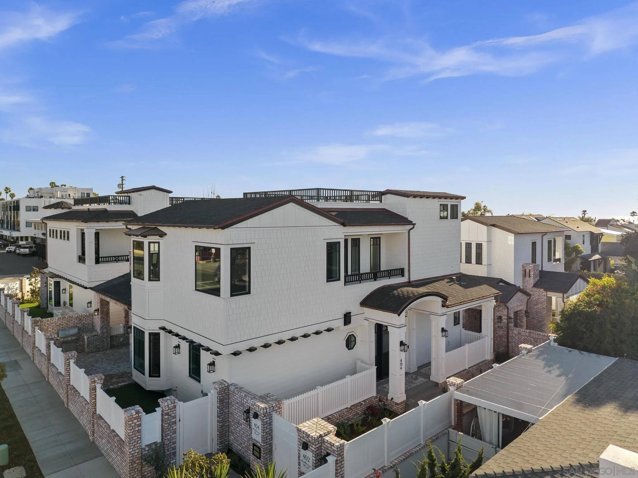 464-466 Westbourne, San Diego, CA 92037