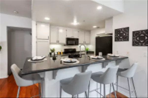 13021 Evening Creek Dr S #21, San Diego, CA 92128