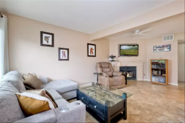 El Cajon, CA 92019,514 Jamacha Rd #3J