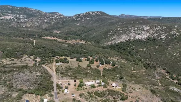 12220 Rebel Wind Rd, Descanso, CA 91916