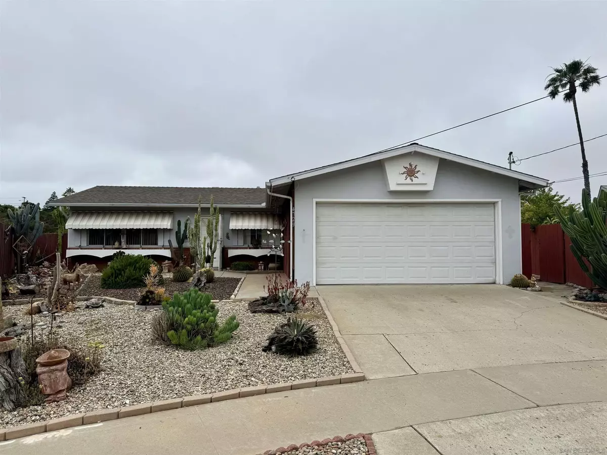 San Diego, CA 92117,4729 Lithrop Pl