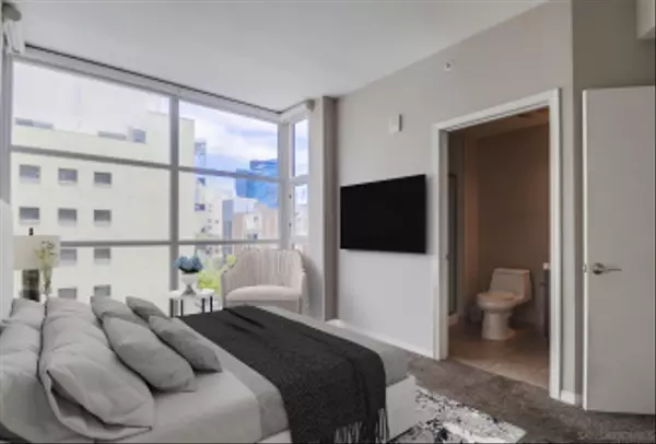 San Diego, CA 92101,530 K St #513