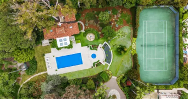 La Jolla, CA 92037,1205 Muirlands Dr