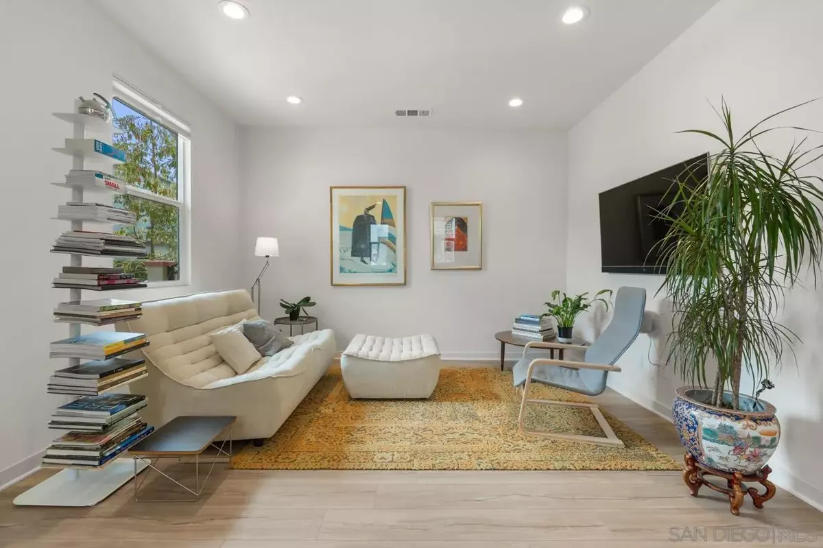 Oceanside, CA 92057,4170 Sitio Cielo