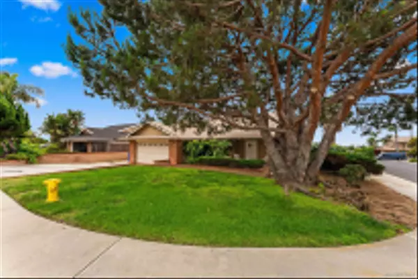 Carlsbad, CA 92008,4005 Royal Dr