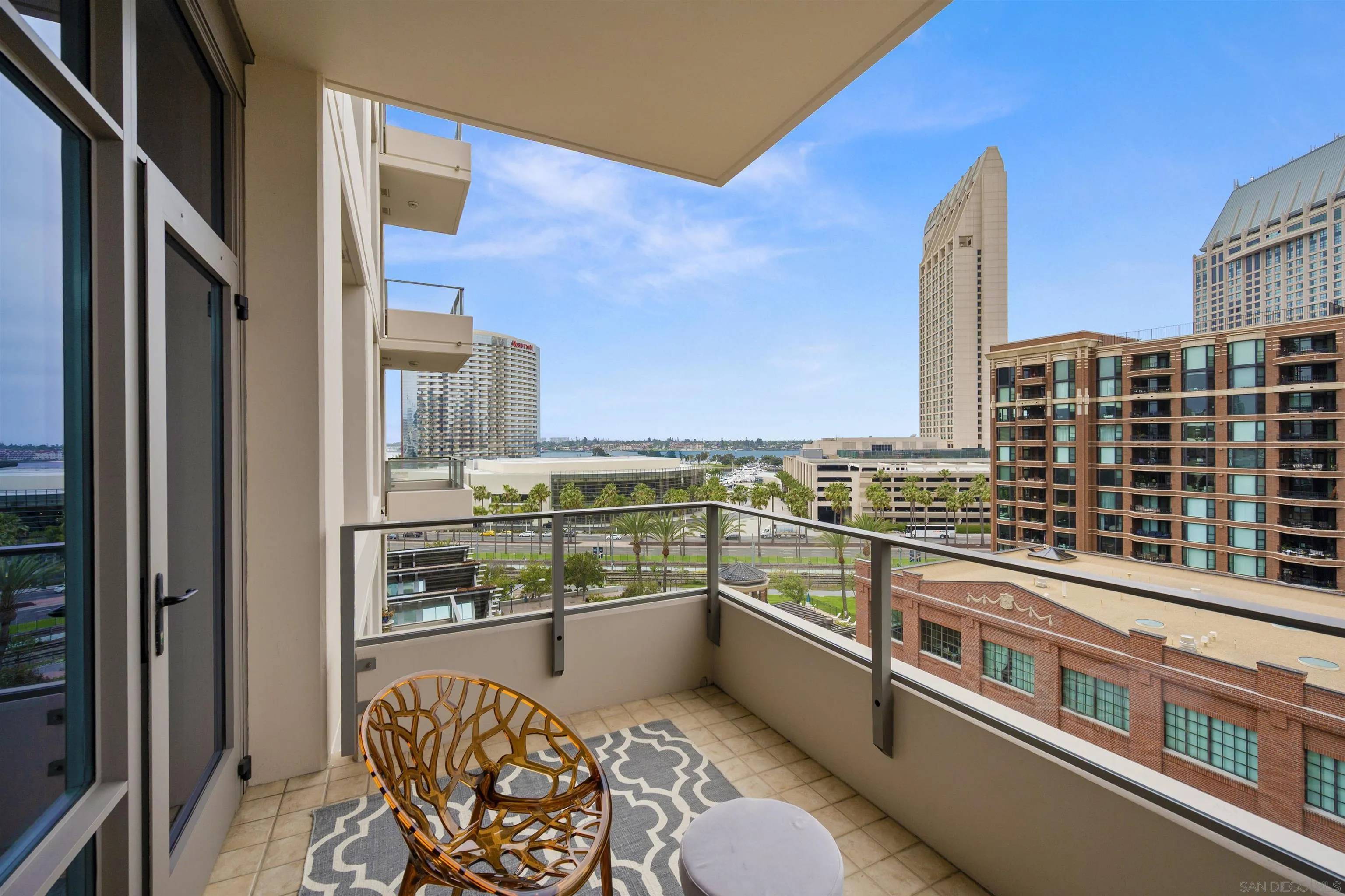 San Diego, CA 92101,550 Front Street #707