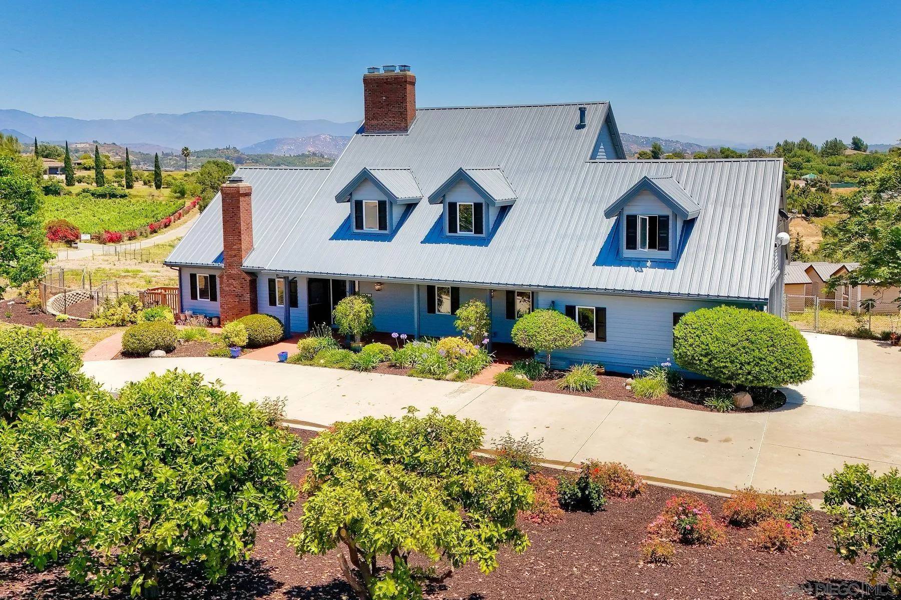 Fallbrook, CA 92028,2511 Via Rancheros
