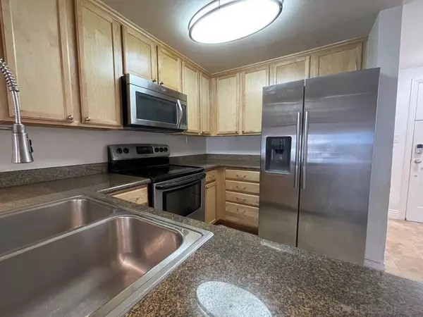 San Diego, CA 92126,10224 Maya Linda Rd #17