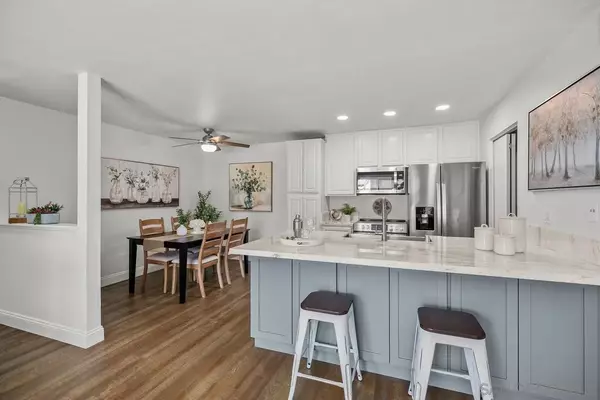 Lake Forest, CA 92630,21981 Rimhurst Dr. #L