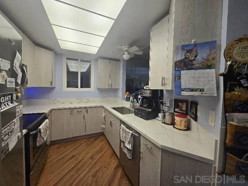 La Mesa, CA 91942,4701 Date #205