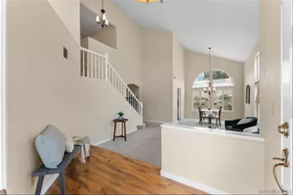 Oceanside, CA 92057,729 Mosaic Cir