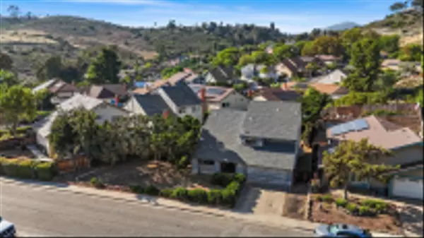 San Diego, CA 92129,9562 Benavente St