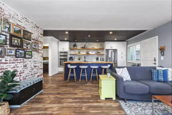 San Diego, CA 92107,4848 Bermuda Ave #E3