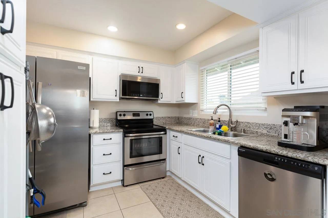 3660 Vista Campana N #33, Oceanside, CA 92057