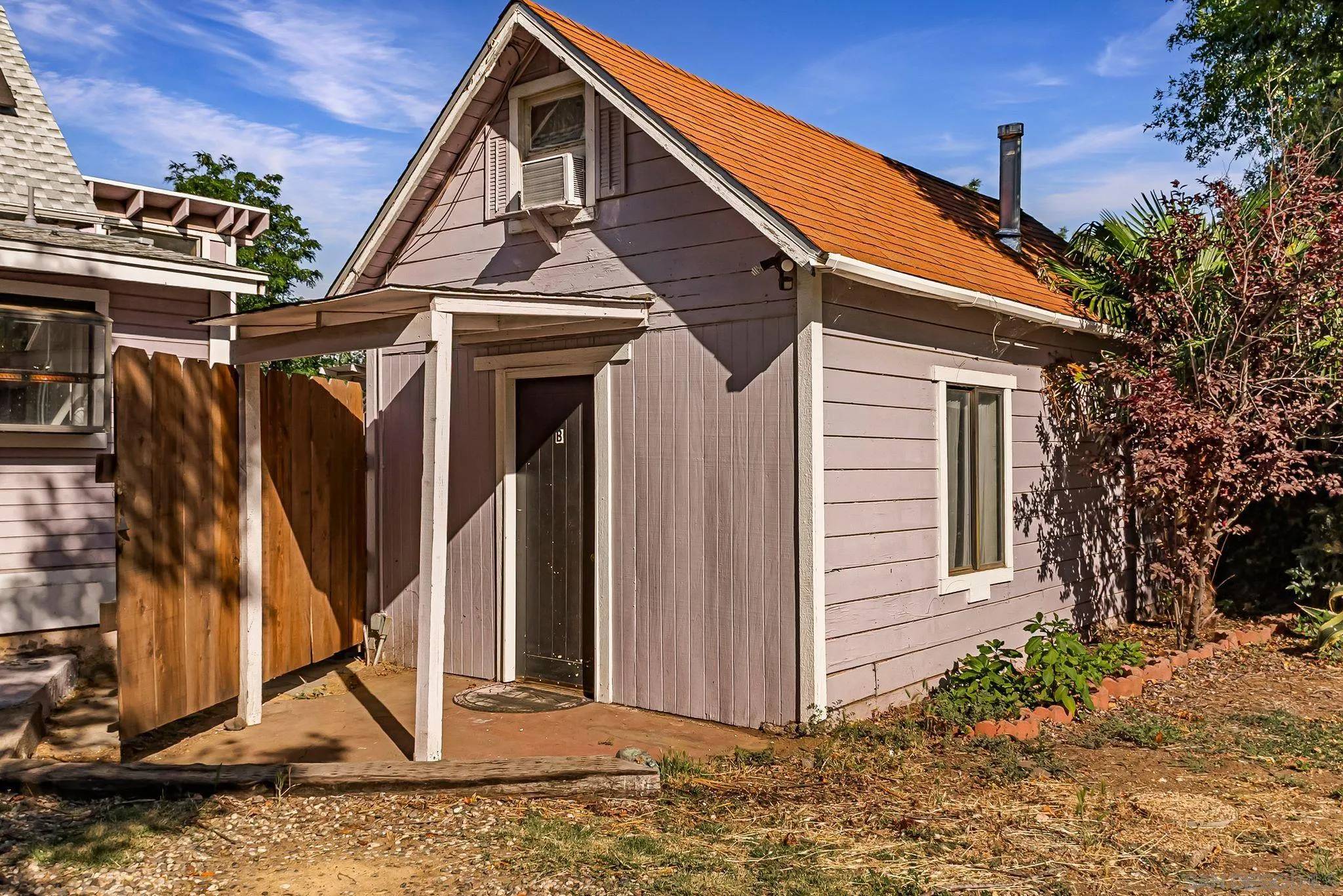 Chico, CA 95926,498 E 8th Ave