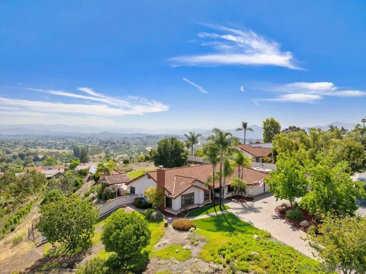 Escondido, CA 92029,1373 Stoneridge Circle