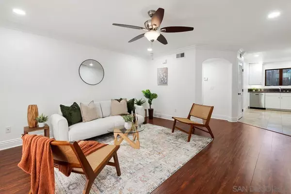 La Jolla, CA 92037,525 Marine St #3