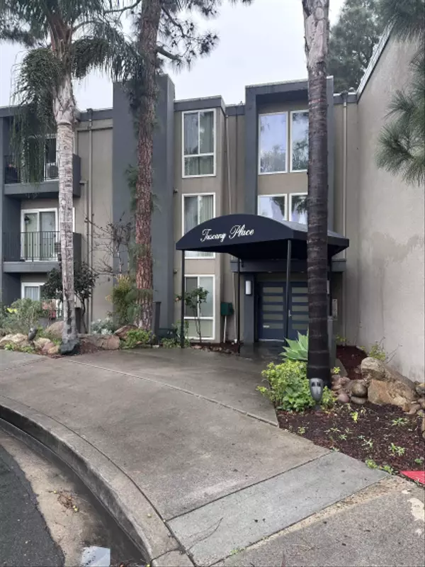 San Diego, CA 92115,4860 Rolando Ct #85