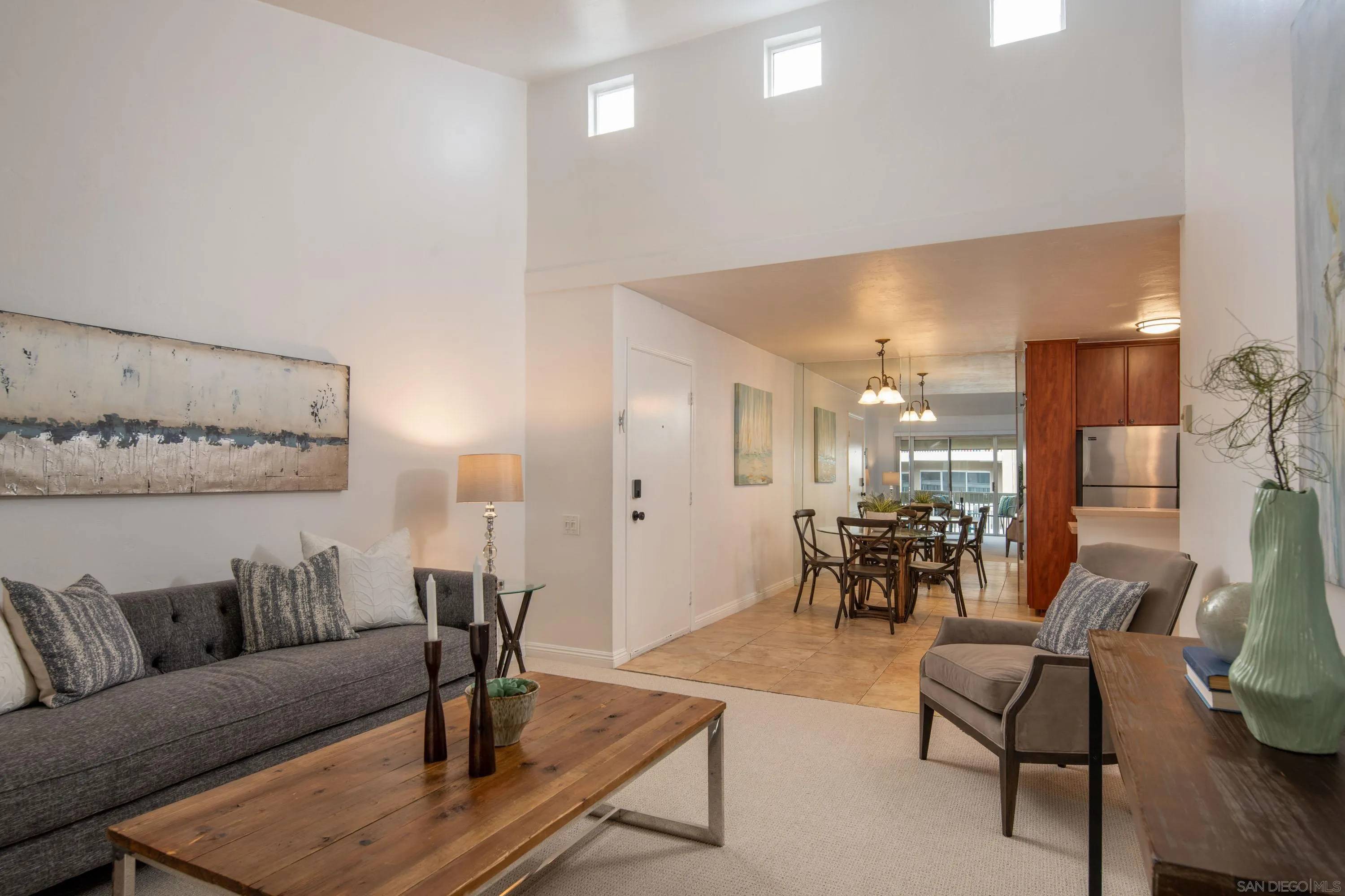 San Diego, CA 92109,4600 Lamont St #326
