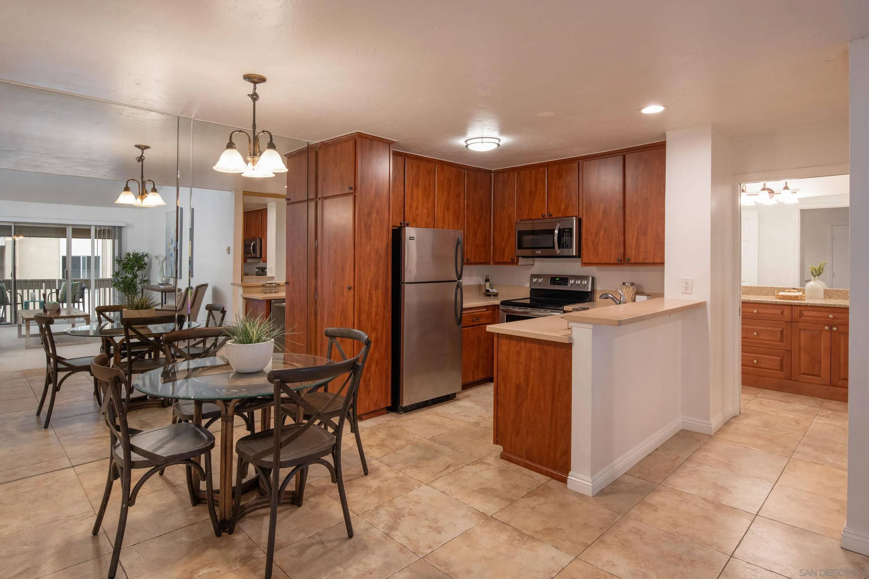 San Diego, CA 92109,4600 Lamont St #326