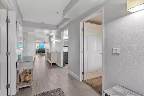 Imperial Beach, CA 91932,1456 Seacoast Dr #1B