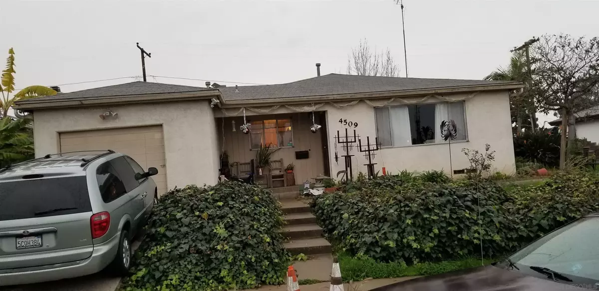 San Diego, CA 92117,4509 Manitou Way