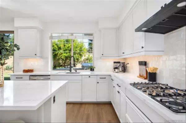 Carlsbad, CA 92010,3749 Arapaho Pl