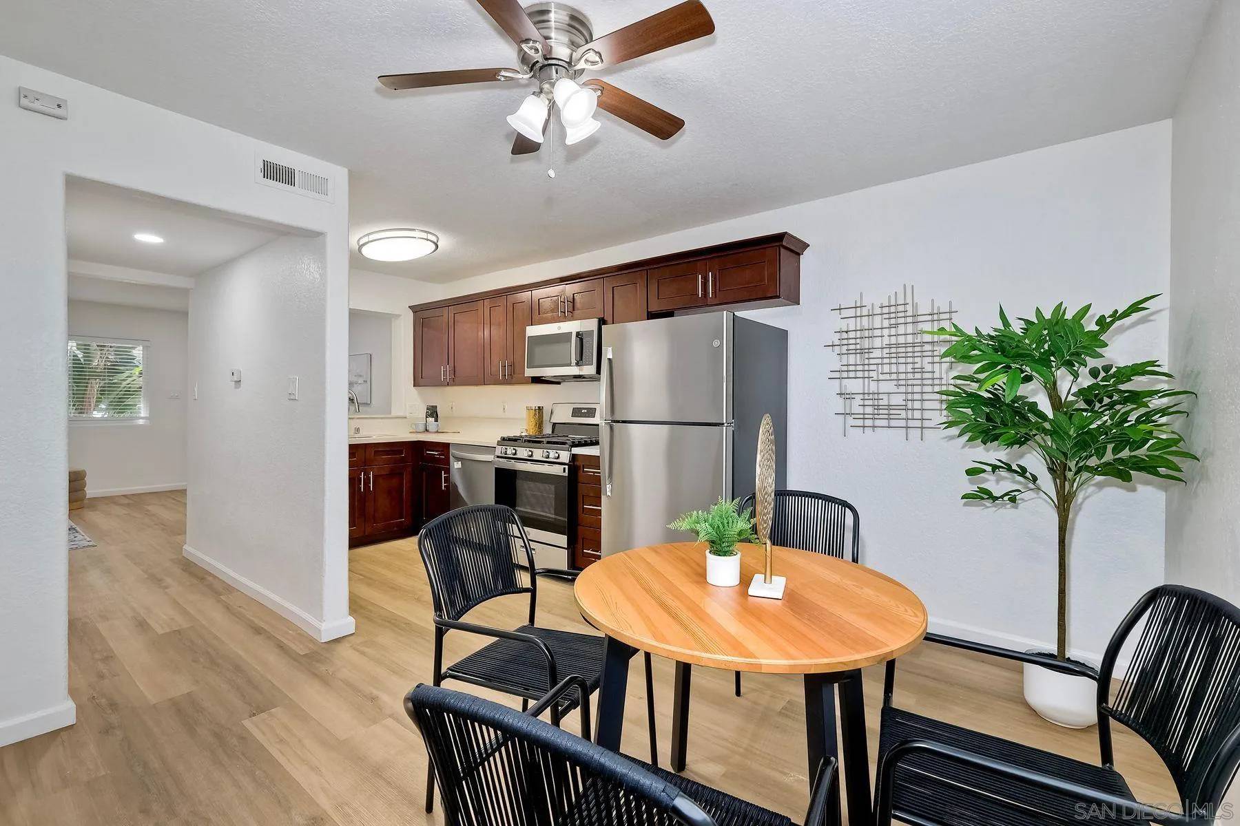 Imperial Beach, CA 91932,940 Calla Ave #4