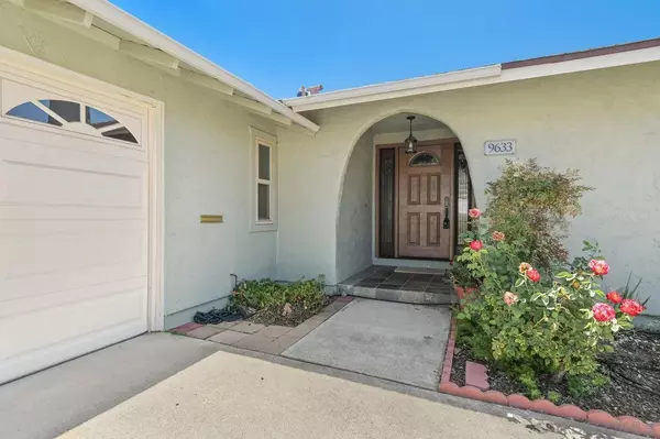 Santee, CA 92071,9633 Pebble Beach Dr