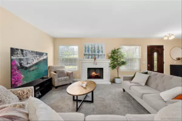 Irvine, CA 92620,10 Pendelton