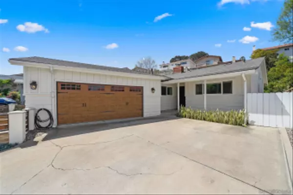 2068 Catalina, San Diego, CA 92107