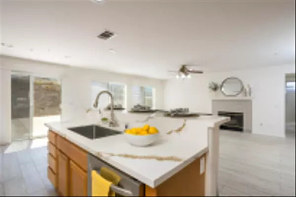 Spring Valley, CA 91978,2168 Pointe Parkway